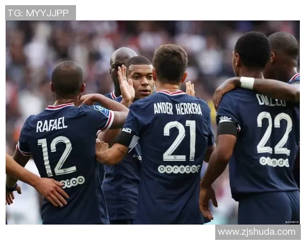 中超精彩对决曼联大胜巴黎圣日耳曼补时进球点燃全场激情